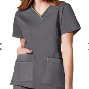 Wink scrub top WonderFlex M